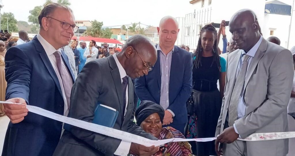CFAO Consumer Retail inaugure son nouveau centre commercial  Carrefour market à Saly au Sénégal
